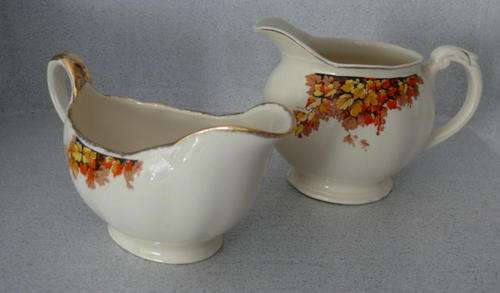 Set of 2 Grindley TUNSTALL JUGS  - VERY RARE! - and in great condition