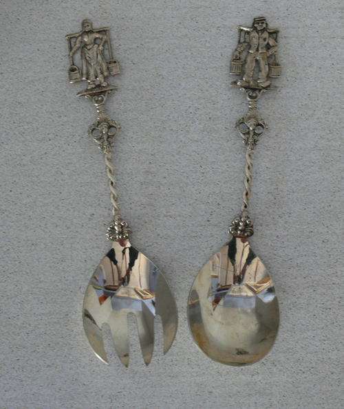 SILVER PLATED 2 PIECE SALAD SERVERS