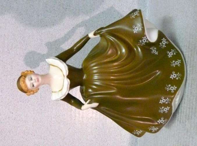 ROYAL DOULTON "GERALDINE" HN 2348