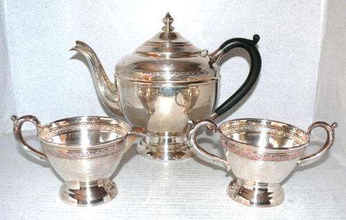 Exquisit Silver Plated Tea Set - 3 Pieces - MADE IN CANADA - FULLY BACKSTAMPED - CRAZY START