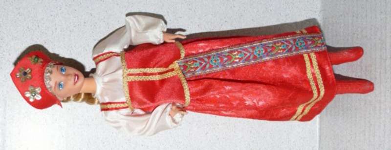 LOTS OF BARBIE DOLLS ON AUCTION: BULGARIAN BARBIE