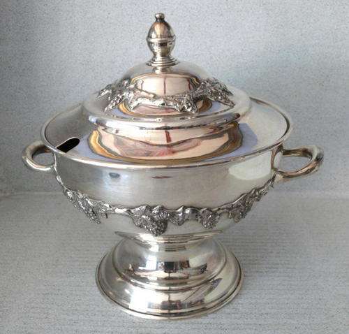 Beautiful and Heavy Silver Plated Soup Terrine - Fantastic and lovely!