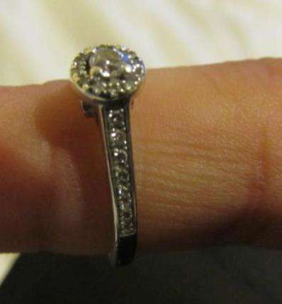 Ladies engagement ring
