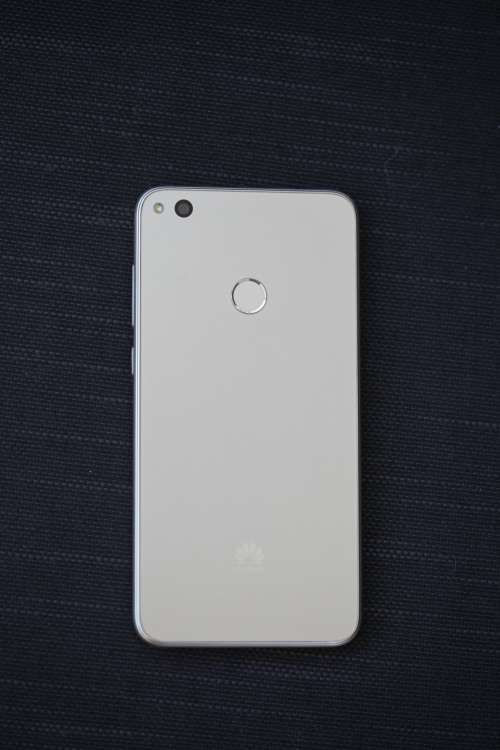 Prestine Huawei p8 lite 2017