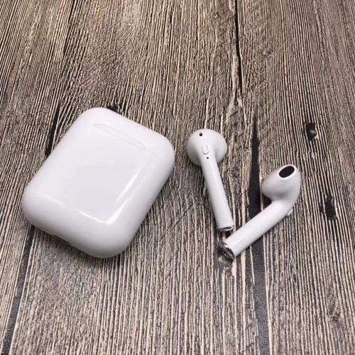 i11 TWS WIRELESS BLUETOOTH EARPHONES.Headphones for Iphone and Android