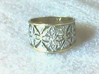 BEAUTIFUL LADIES 9CT GOLD RING SIZE 7