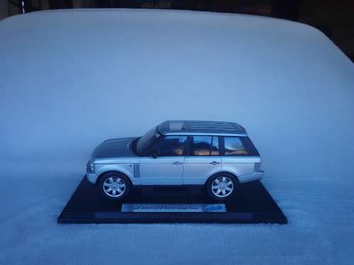 Welly 1/18 2003 Land Rover Range Rover