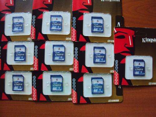 Bulk Lot of 32GB Kingston SDHC Class4 Memory Cards - Still sealed