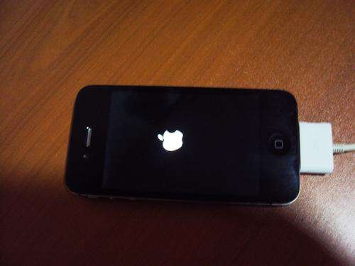 Apple iPhone 4S