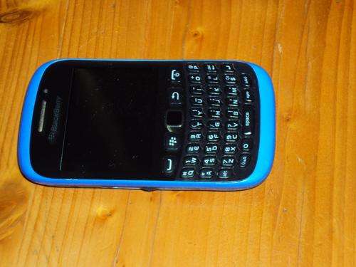 BlackBerry Curve 9320 - Blue