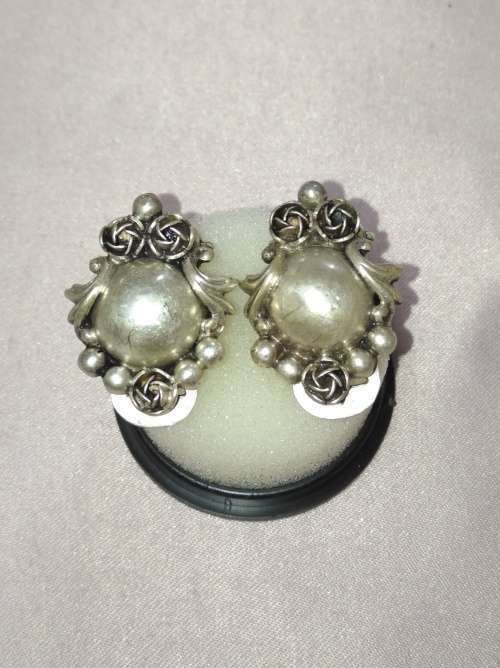 Beautiful 800 Sterling Silver Earings