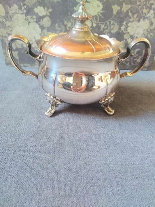 Vintage Silver Plated Sugar Pot ( Faded of at the top)