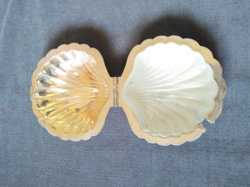 Silver Plated Clam Shell (Faded a bit)
