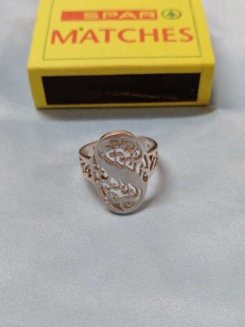 Beautiful 925 Sterling Silver Ring