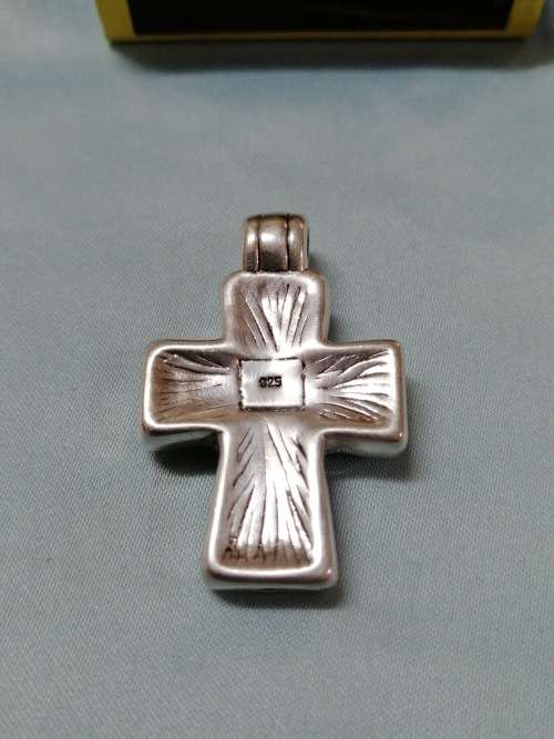 Beautiful 925 Sterling Silver Cross Pendant