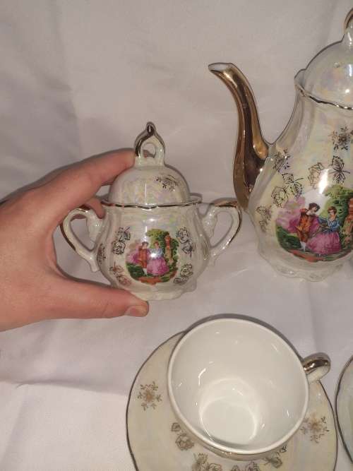 Stunning Vintage Tea set