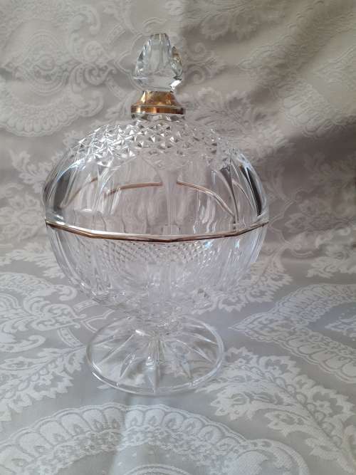 Stunning Crystal Vintage Jewelry bowl