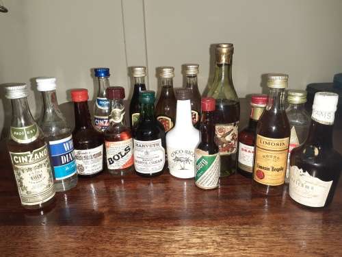 Miniature X16 Interesting Liqueurs