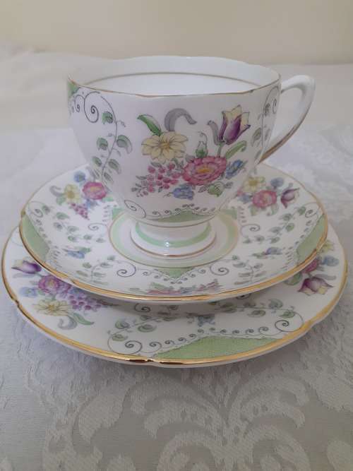 Royal Grafton Ingestre Tea trio
