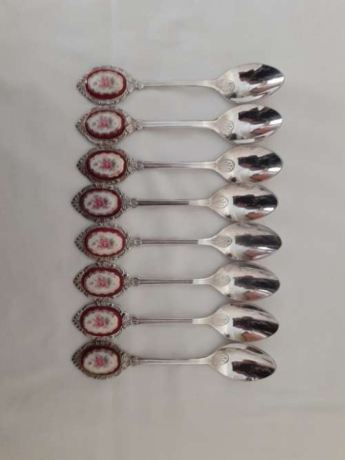 Royal Albert Lady Hamilton/Carlyle set of 8