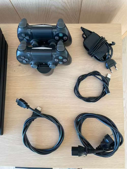 Sony PlayStation 4 Pro | 1 Tb | 2 Controllers and Dock | 10 Games | 4k HDR Gaming