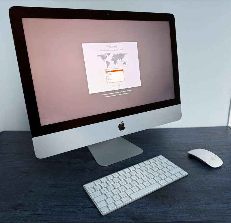 Apple iMac Desktop | 21.5` 4K Retina Screen | Intel i7 3.6 Ghz CPU | Mouse and Keyboard Included