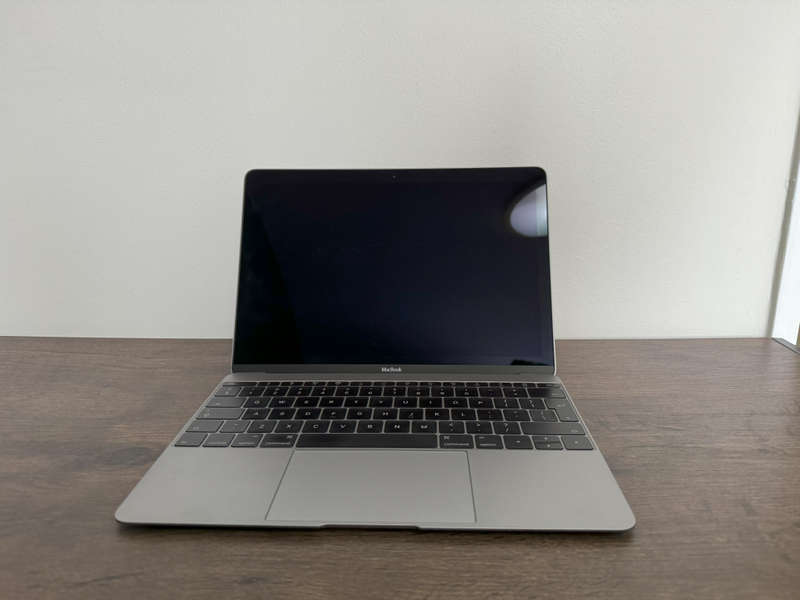 Apple Macbook Laptop | 12` 2K Retina Screen | Ultra portable
