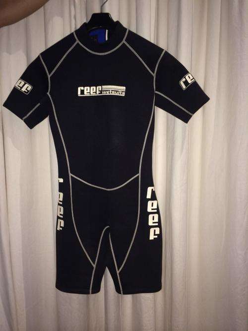 Reef Wetsuit black in size "M" 3mm