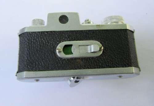 RARE MINIATURE SPY CAMERA COMPLETE WITH LEATHER HOLDER & LENSE + INSTRUCTIONS~VALUE US$300