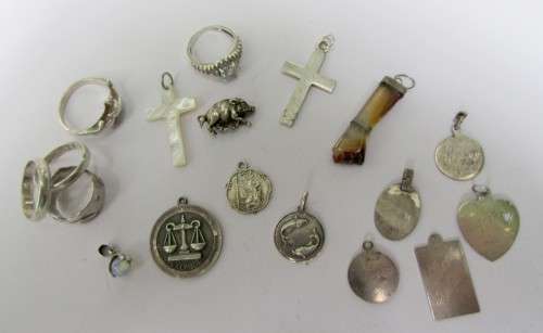COLLECTION 18 MIXED STERLING SILVER PENDANTS/RINGS/OTHER~IDEAL FOR SELLER/DEALER~LOW COST
