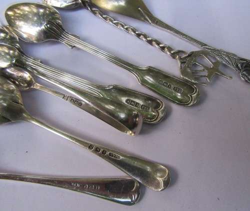 COLLECTION ASSORTED SILVER SPOONS 87.6g~ALL EXCELLENT CONDITION MARKINGS~BARGAIN!!!!