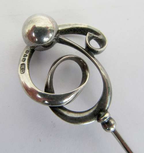 DESIRABLE CHARLES HORNER ART NOUVEAU HAT PIN~FULLY MARKED CHESTER 1907 WOW!!!!