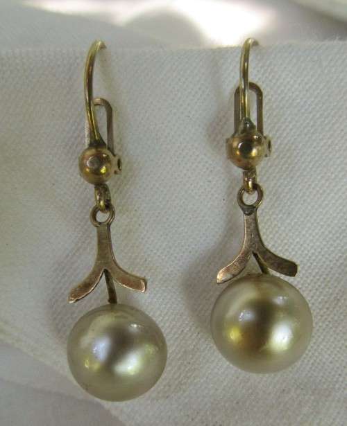 UNUSUAL VINTAGE 9 CT GOLD AND PEARL DROP EARRINGS~LARGE PEARL PIERCED EARS FITTING