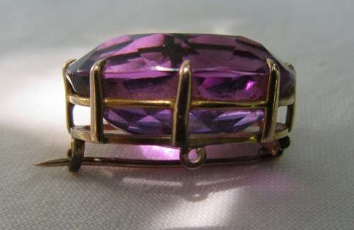 GENUINE VINTAGE/ANTIQUE 20+ CARAT AMETHYST SET IN 9 CT GOLD SETTING