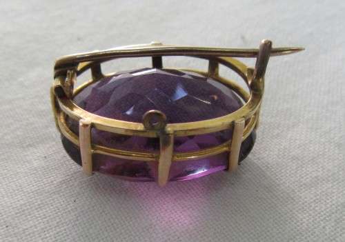GENUINE VINTAGE/ANTIQUE 20+ CARAT AMETHYST SET IN 9 CT GOLD SETTING