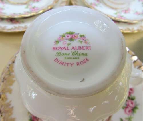 ATTENTION R1 START~FINE PORCELAIN LOVERS~5 PERFECT ROYAL ALBERT DIMITY ROSE TRIOS BID PER TRIO