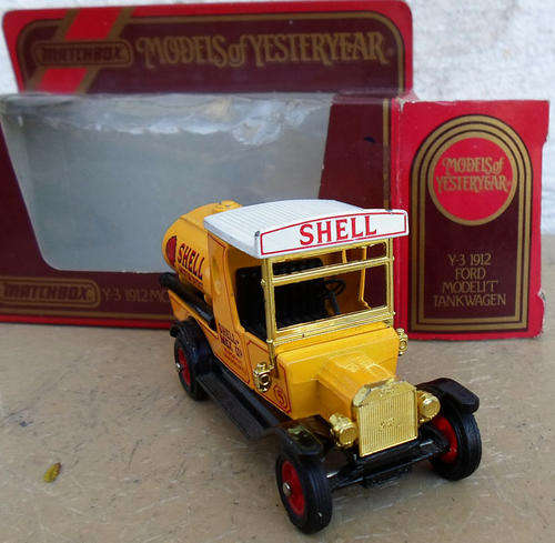 MATCHBOX SERIES MODELS OF YESTERYEAR~Y-3 1912 FORD MODEL T SHELL FUEL TRUCK