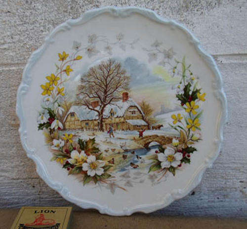 ROYAL ALBERT C1984 VINTAGE~COTTAGE GARDEN SERIES~WINTER