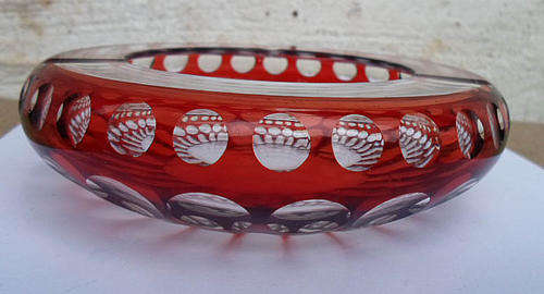 STRIKING VINTAGE RUBY RED OVERLAID AND CUT PATTERN TO CLEAR~BOHEMIAN BOWL/ASHTRAY