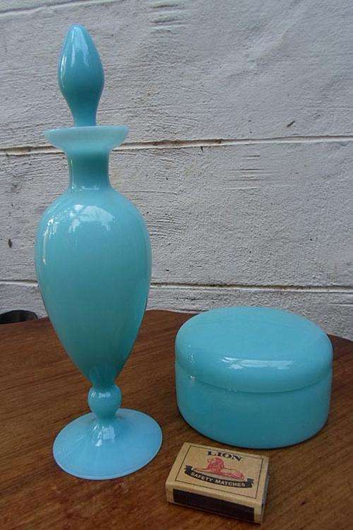 ATTRACTIVE VINTAGE BLUE OPAQUE MURANO TALL LIIDED VASE AND LIDDED BOWL