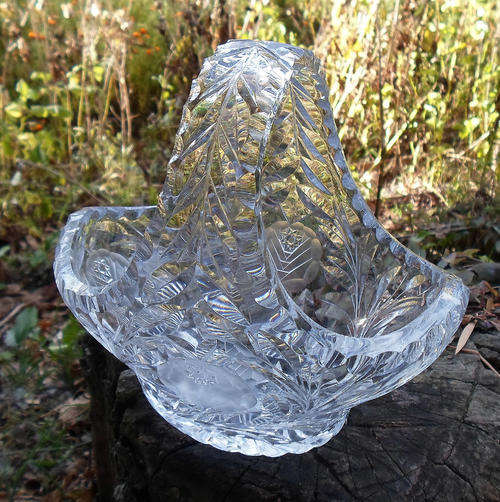 STUNNING QUITE LARGE ROSE CUT CRYSTAL BASKET VASE~QUALITY HEAVY VGC