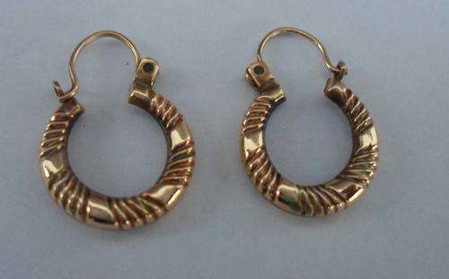 PAIR CLASSY 9CT GOLD PIERCED EAR FITTING EARRINGS~LIKE NEW
