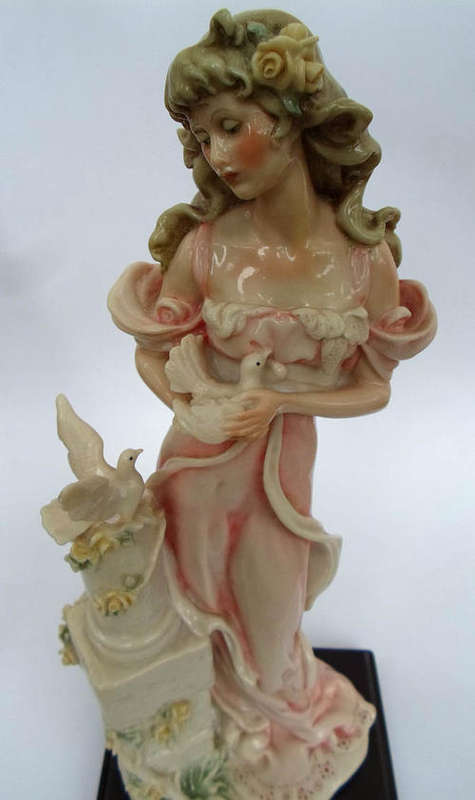 AWESOME PORCELAIN LOOK~GUISEPPE ARMANI~CAPODIMONTE FLORENCE FIGURINE~CAPTIVATING!!!!