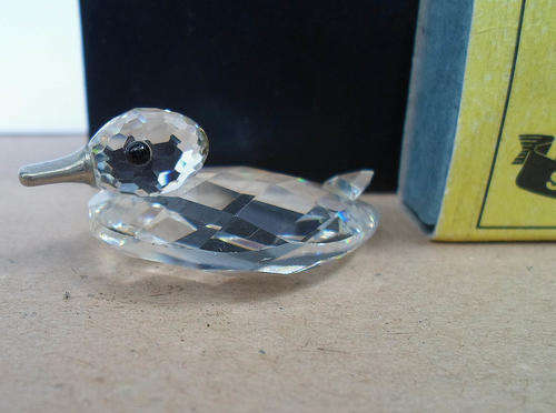 DELIGHTFUL VINTAGE SWAROVSKI DUCK WITH WHITE METAL BEAK~SIGNED