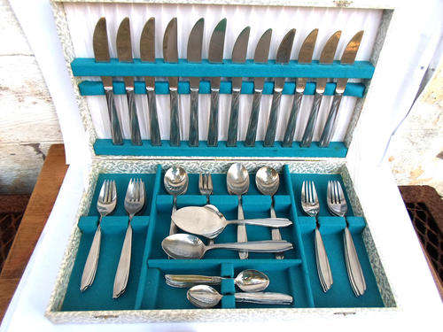 CUTLERY SET BOXED~EETRITE DORIC P{ATTERN STAINLESS STEEL~52 PIECES~LOW START