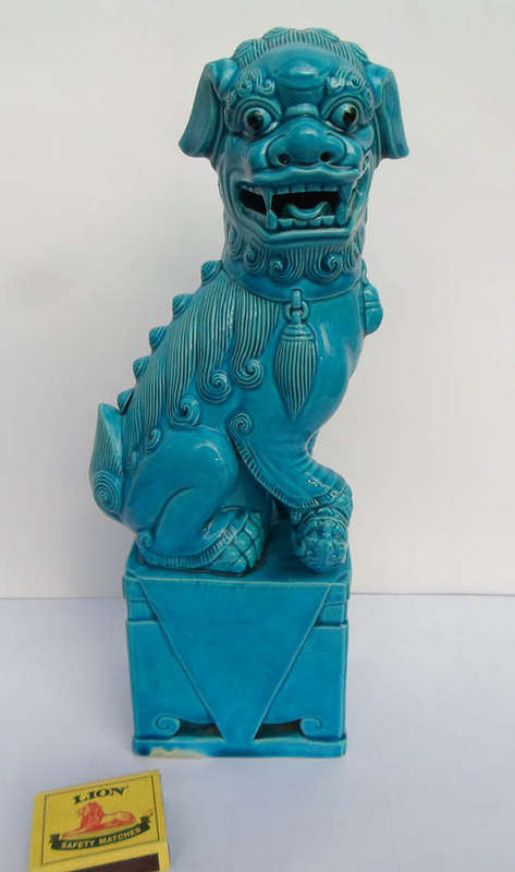 LARGE 31 CM GLAZED ORIENTAL FOO DOG FIGURE~CHINESE MARKINGS