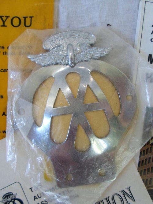 RARE RHODESIAN AA MEMBERS BOOKLETS BADGE~BADGE UNOPENED~WOW!!!