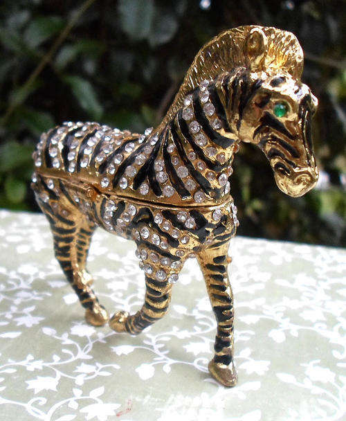 GORGEOUS BEJEWELED ENAMEL HINGED ZEBRA TRINKET BOX green eyes