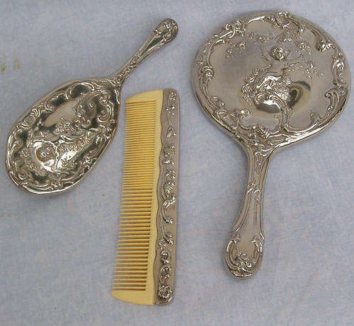 R1 SALE~VERY UNUSUAL~3 PIECE VINTAGE RETRO~SP DRESSING TABLE SET~MIRROR WITH CHERUB~COMB ETC~WOW!!!