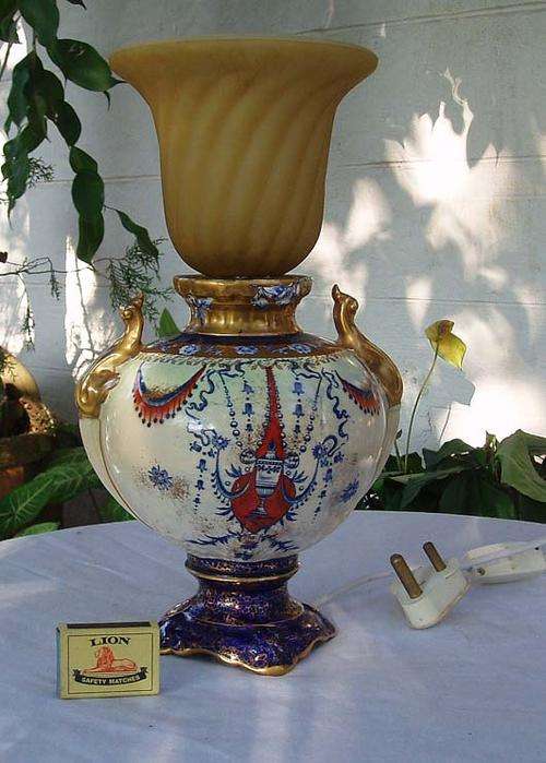 R1 START~STUNNING VICTORIAN PORCELAIN LAMP~MARBELLED UPLIGHTER SHADE~GILT DECORATION~WOW WOW